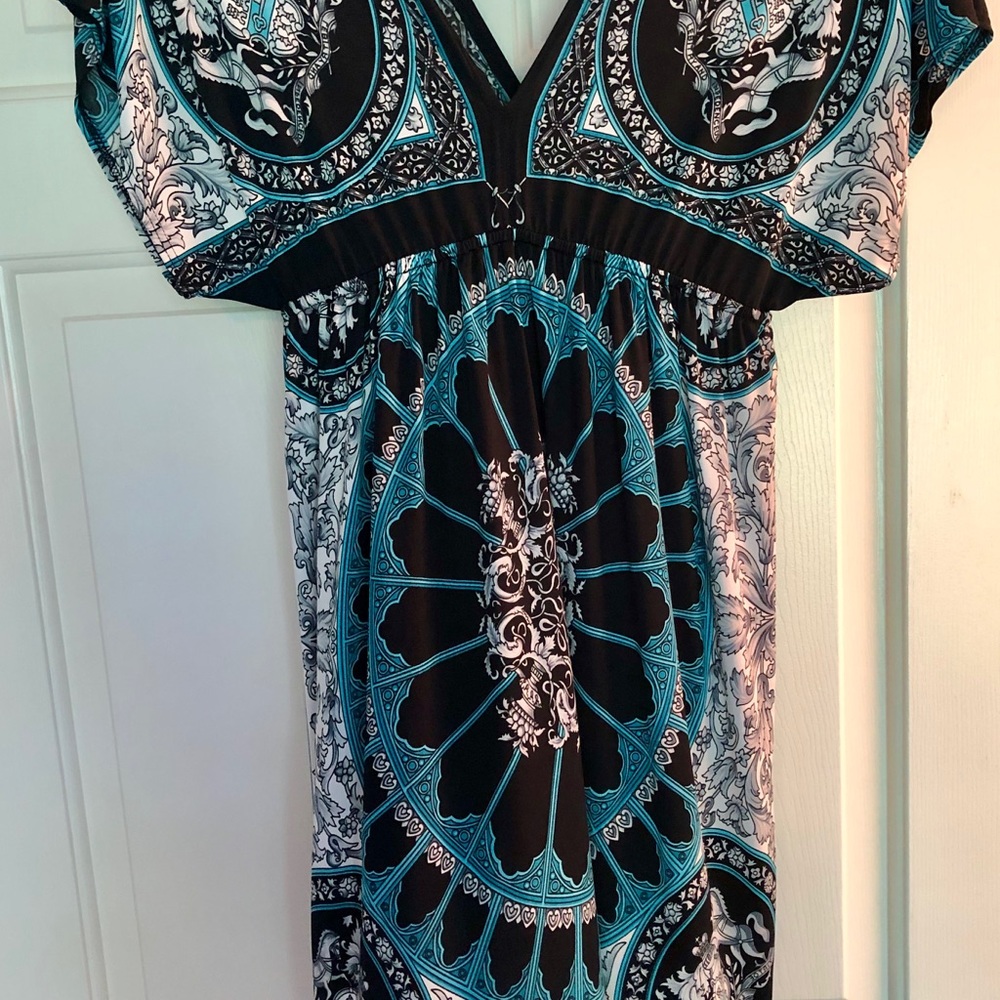 Fun & flowy sun dress